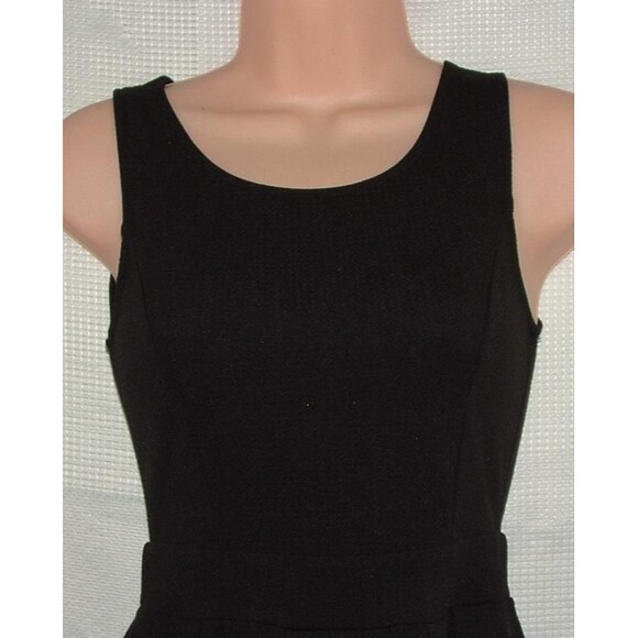 Black Sz Jr Small Sleeveless Open Back Fit & Flare Mini Dress JAYVEE - Picture 2 of 3